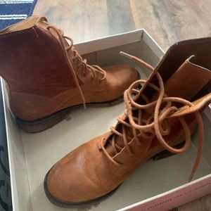 Lucky brand boots
